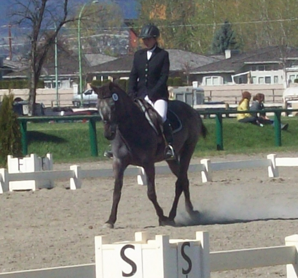 Bijoudressagetrotfront.jpg